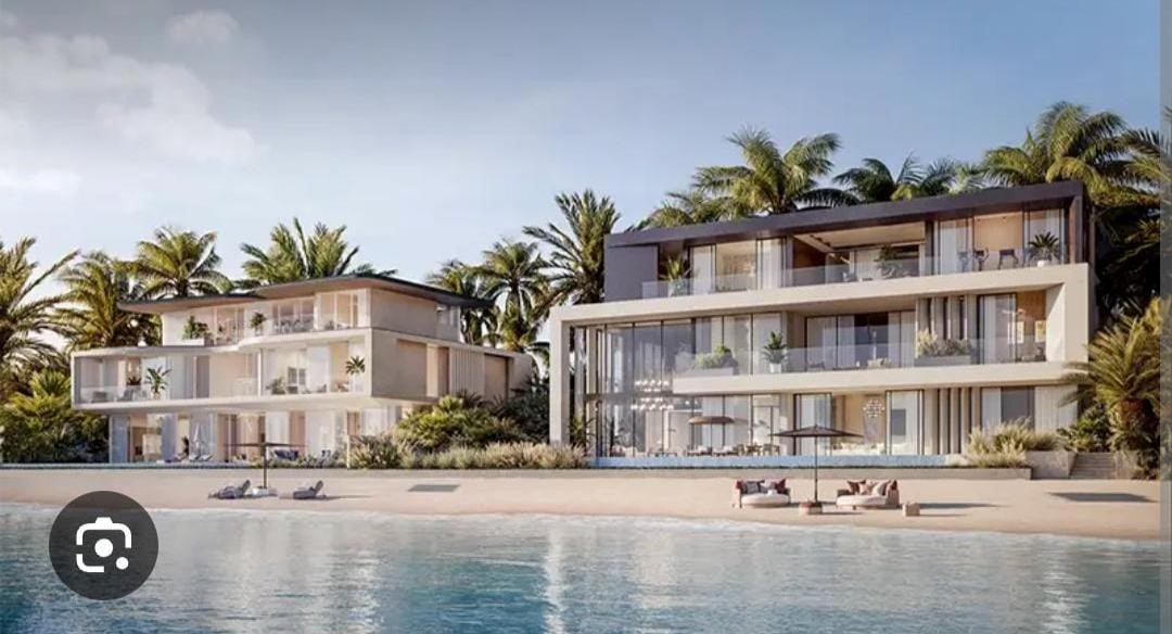 Luxury Villas on 16 Fronds